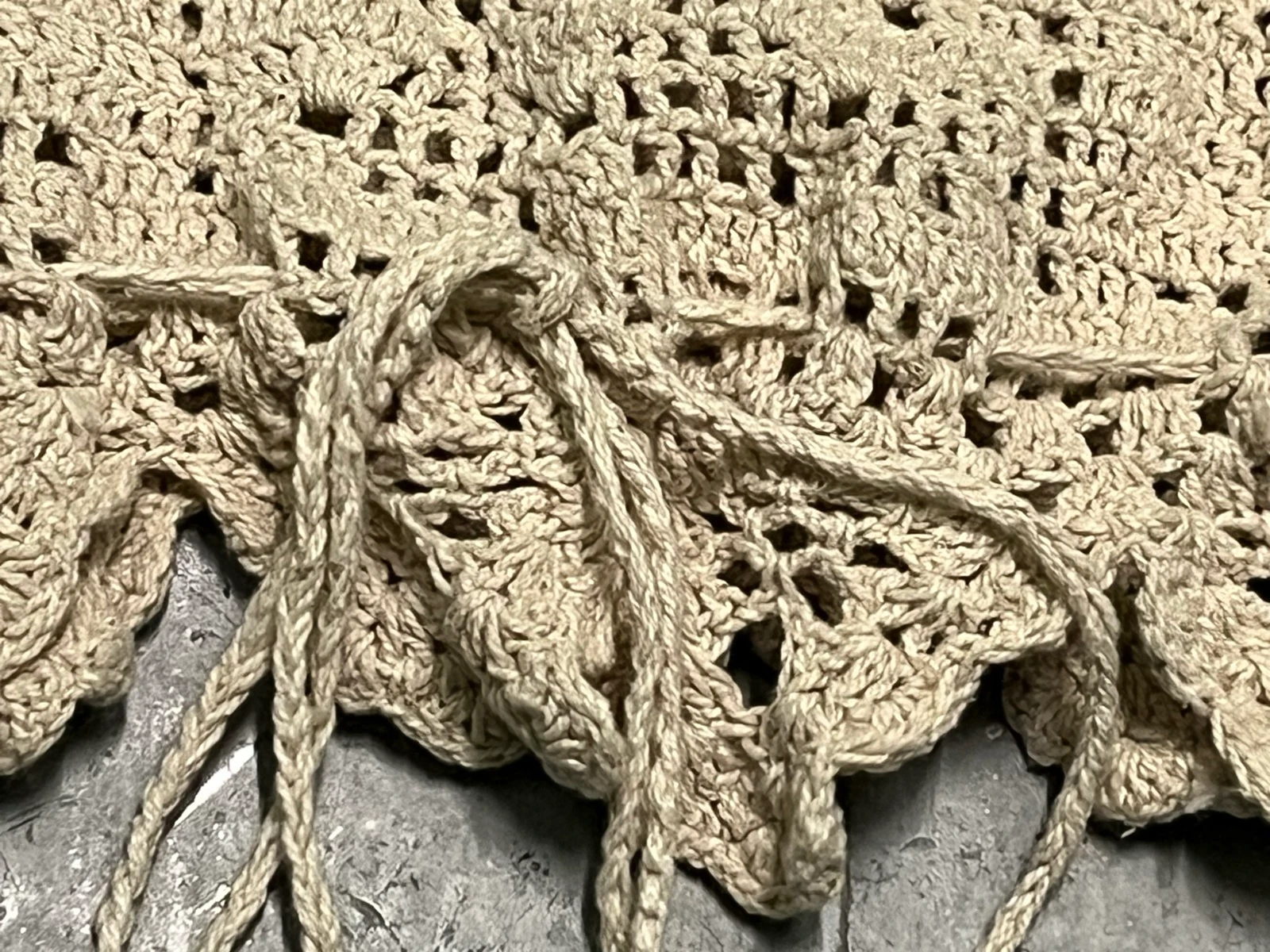 Haut court en crochet beige – photo 6